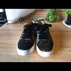 Meet your Posher, Jill